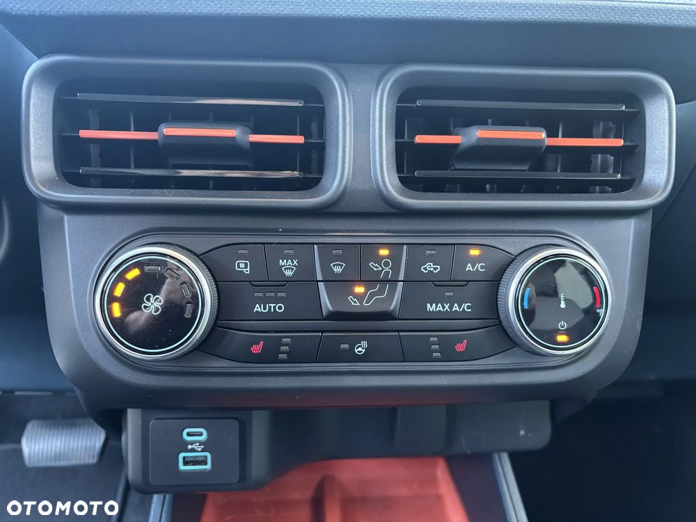 Ford Maverick - 2
