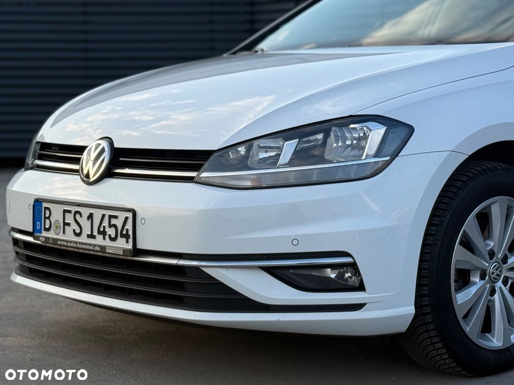 Volkswagen Golf - 3