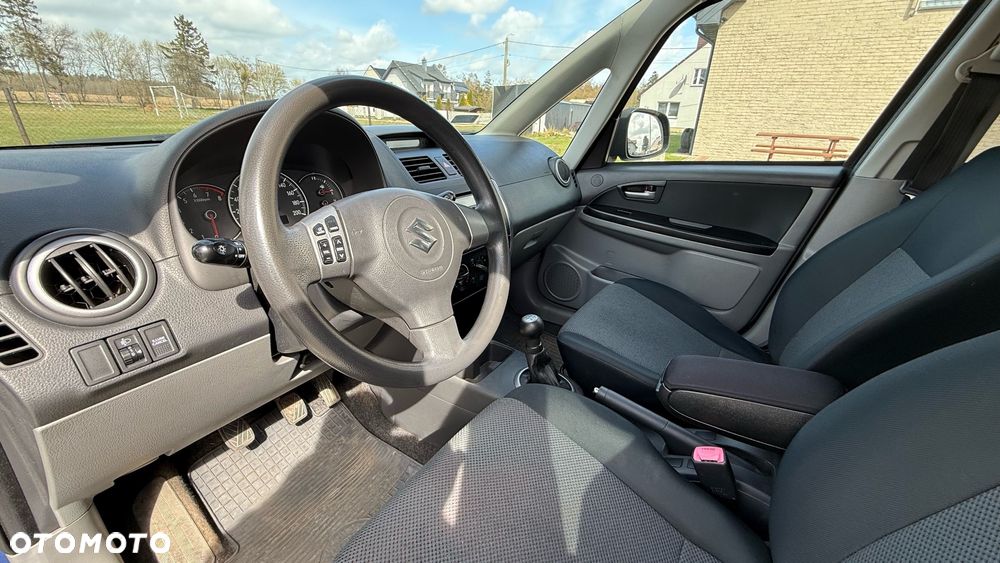 Suzuki SX4 - 5