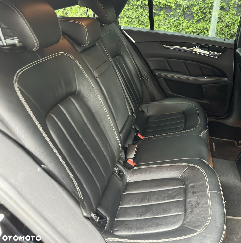 Mercedes-Benz CLS 350 d 4-Matic - 12