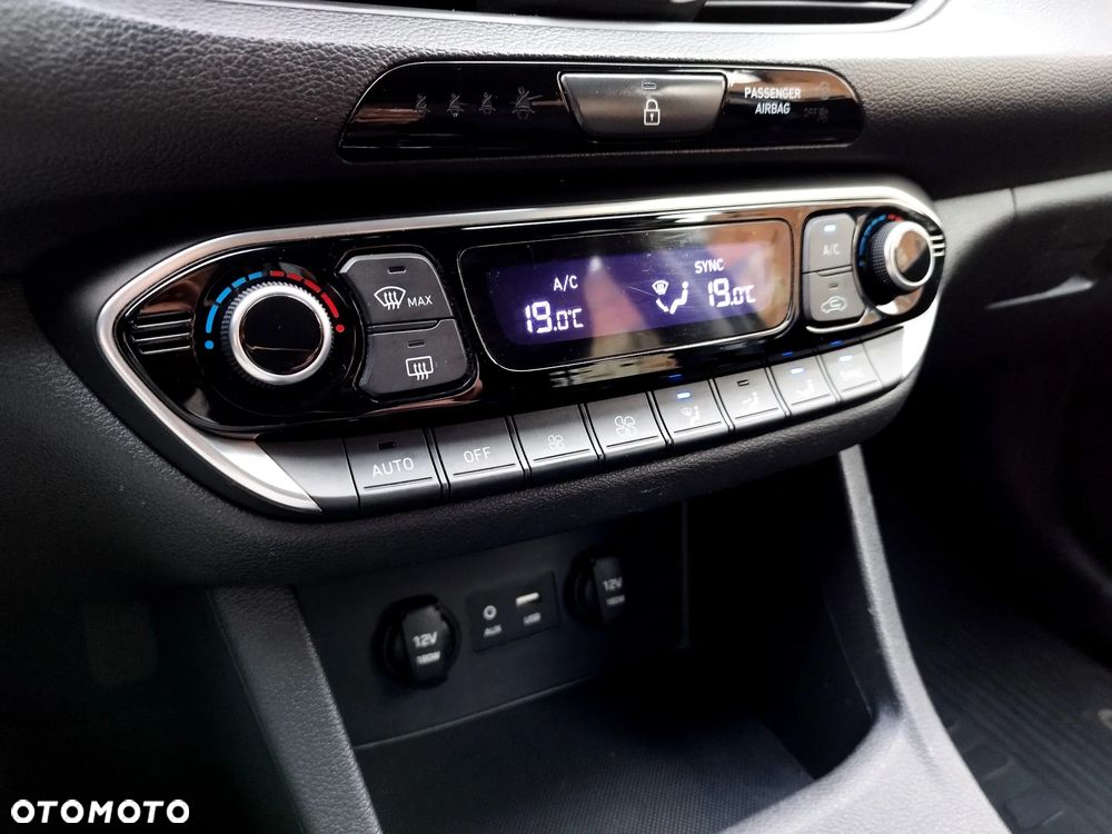 Hyundai i30 1.6 D Comfort - 21