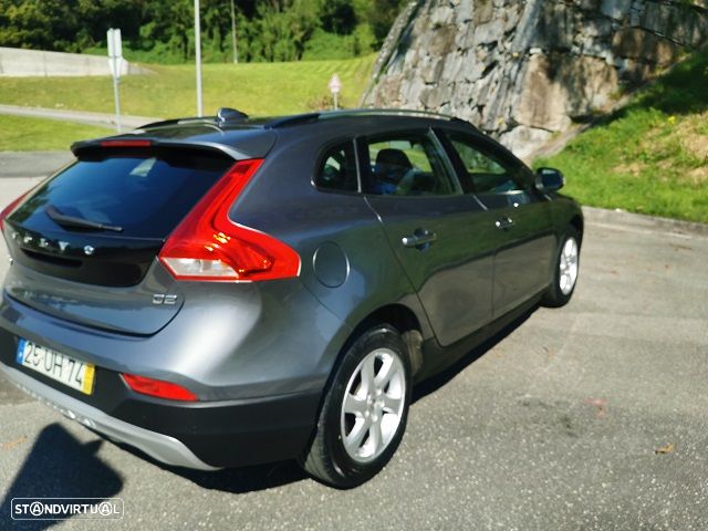 Volvo V40 Cross Country 2.0 D2 Kinetic Geartronic - 4