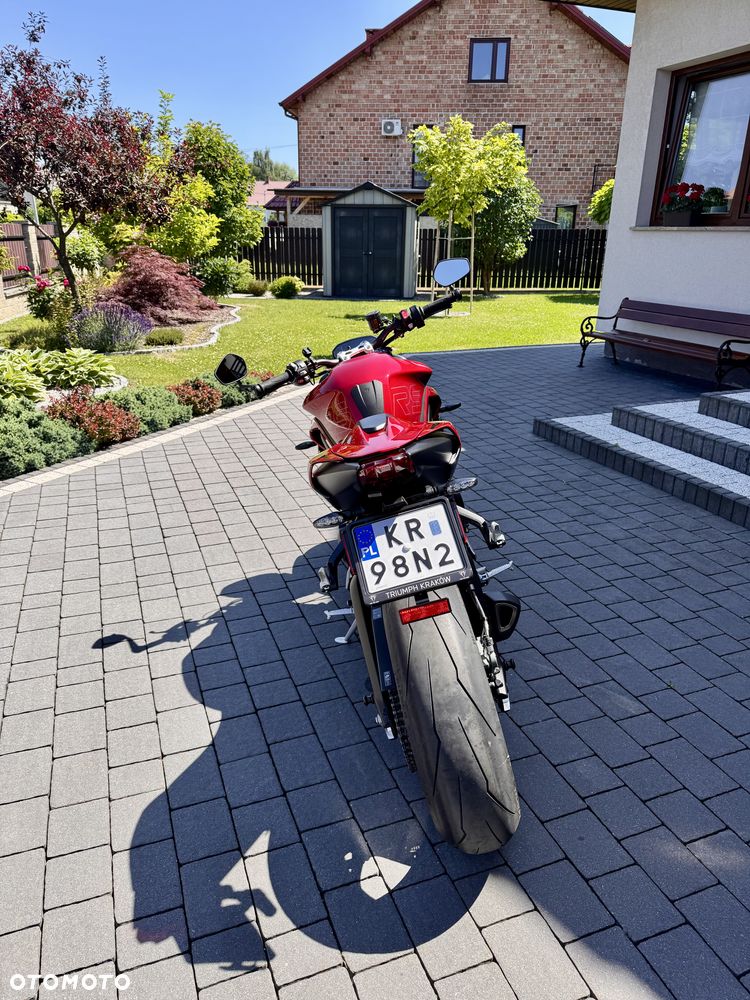 Triumph Street Triple - 4