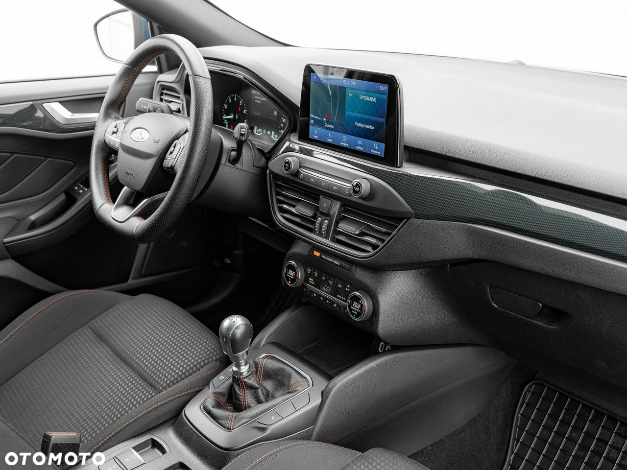 Ford Focus 1.0 EcoBoost ST-Line - 33