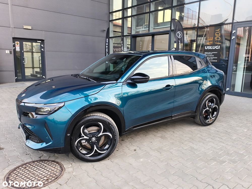 Alfa Romeo Junior 1.2 VGT Ibrida Ti - 8