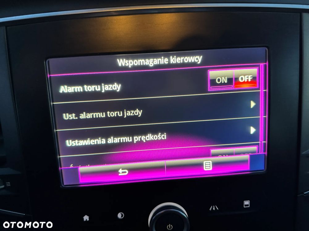 Renault Megane 1.5 dCi Limited 2018 - 32