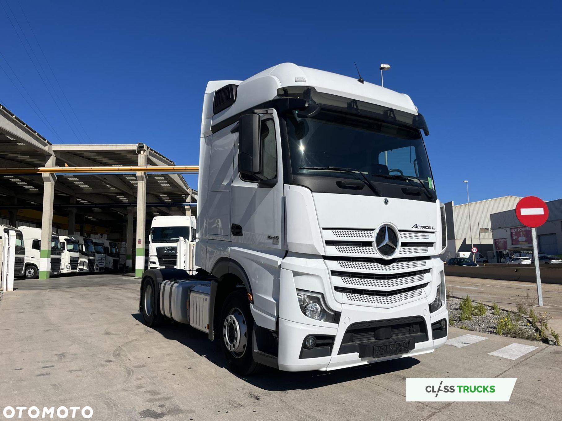 Mercedes-Benz Actros 5 1845 BigSpace LED lights - 3
