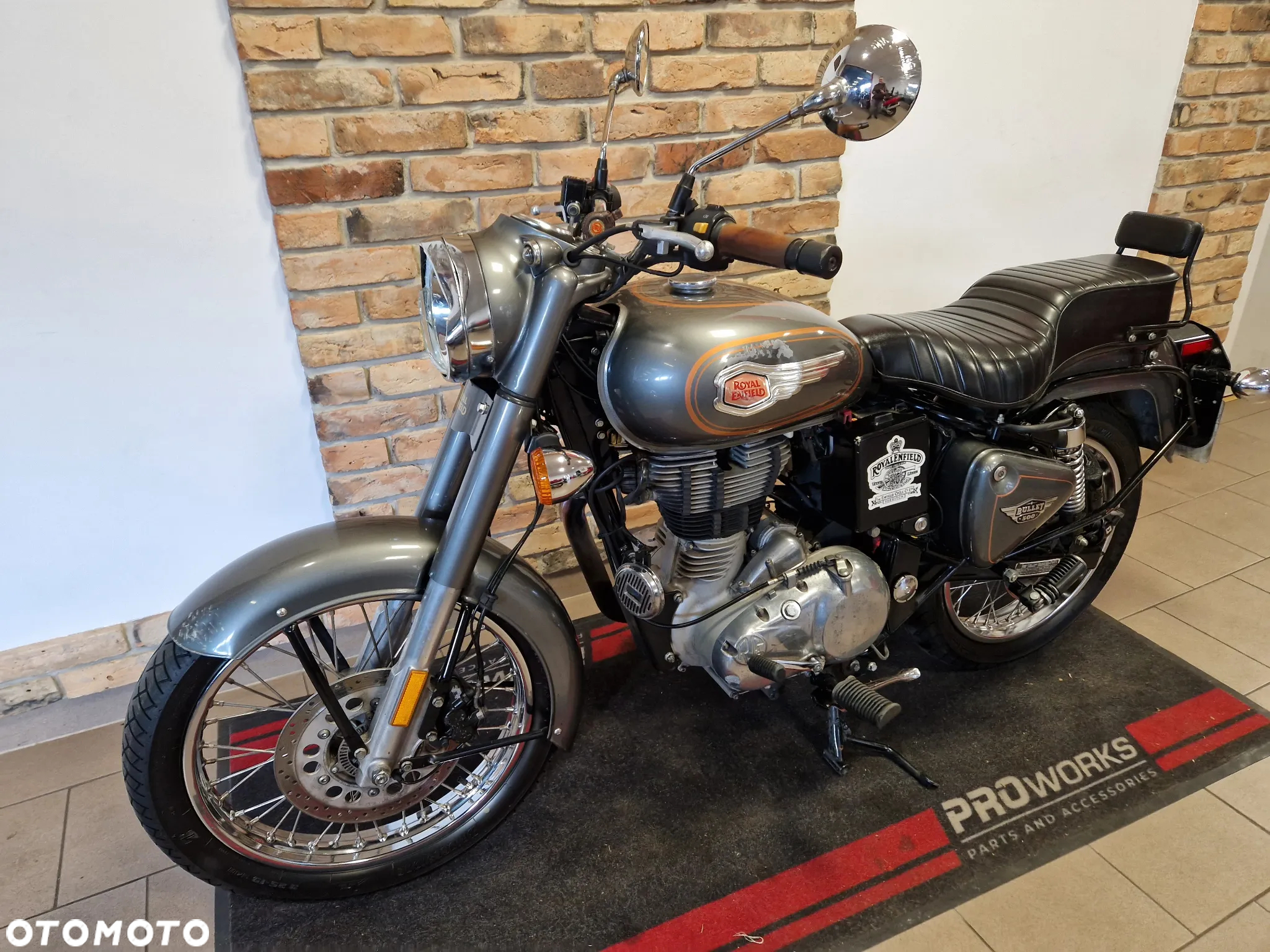 Royal Enfield Bullet - 7