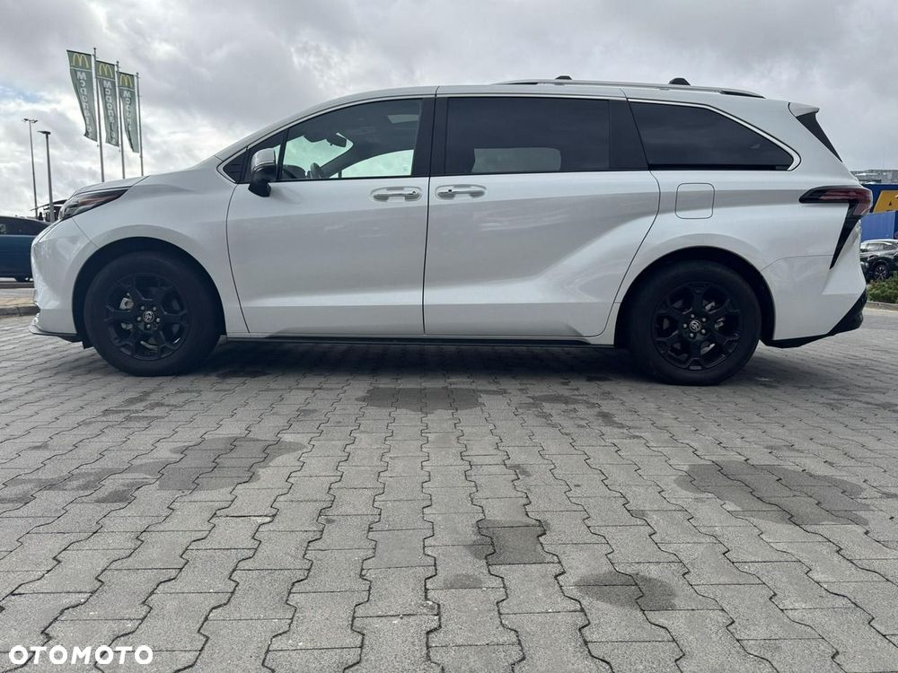 Toyota Sienna - 22