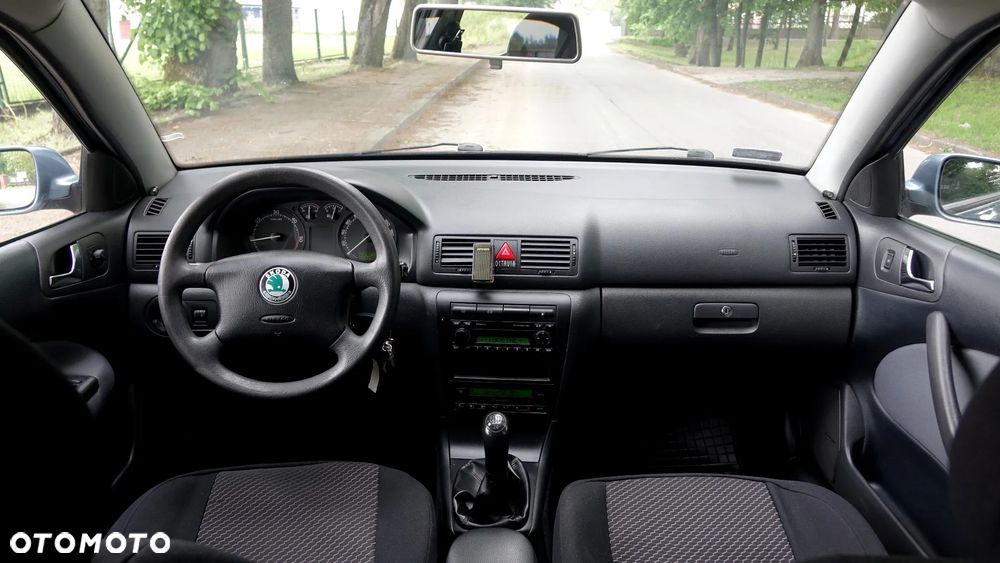 Skoda Octavia 1.9 TDI Tour - 10