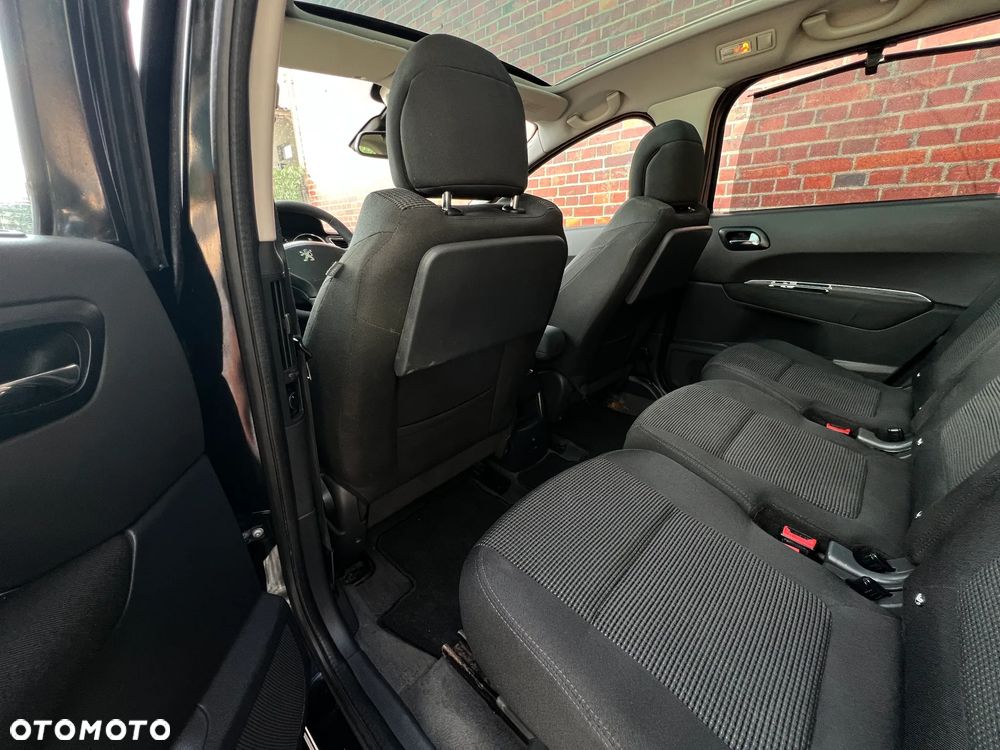 Peugeot 5008 1.6 HDi Premium - 11