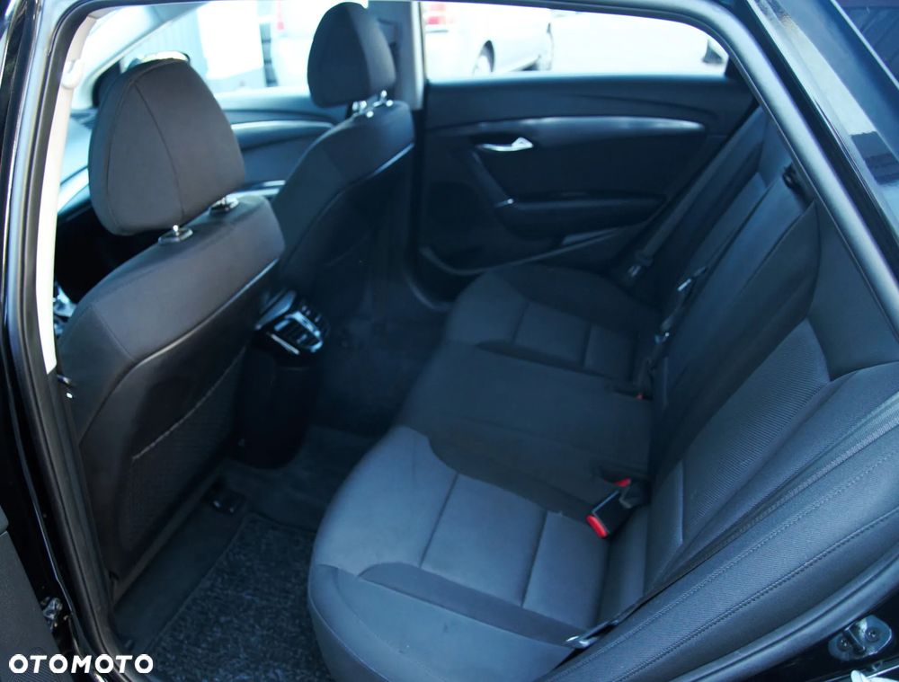 Hyundai i40 Kombi blue 1.6 CRDi DCT Space Plus - 5