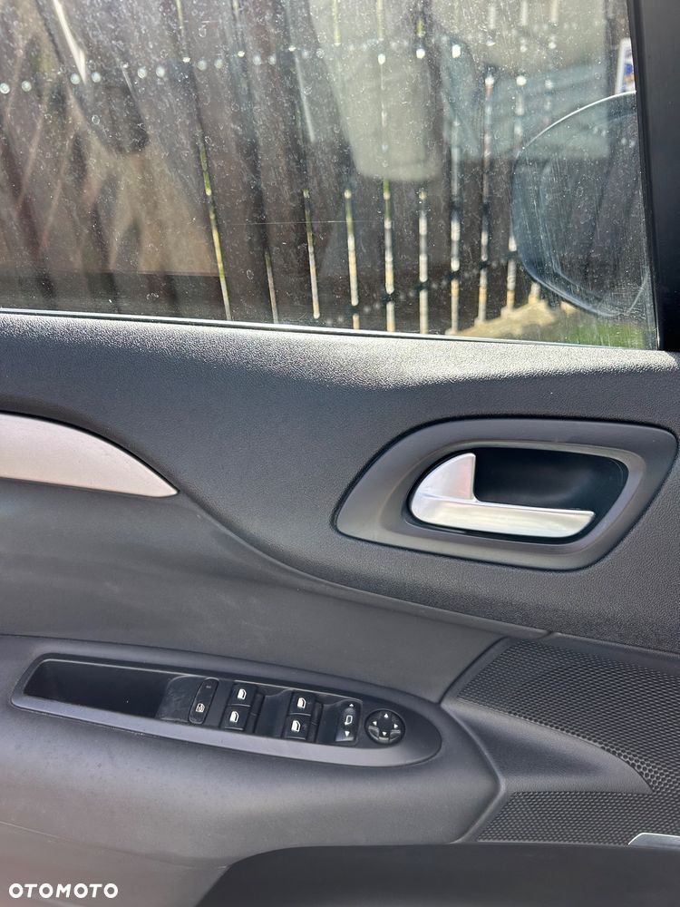 Citroën C4 HDi 90 Tendance - 19