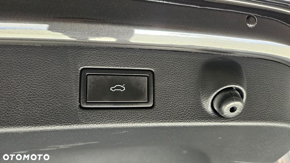 Volkswagen Arteon Shooting Brake 2.0 TDI SCR DSG Elegance - 35