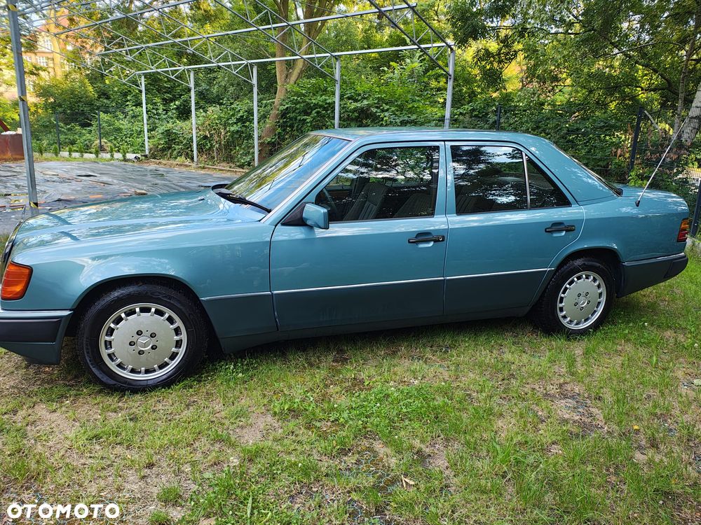 Mercedes-Benz W124 (1984-1993) - 10