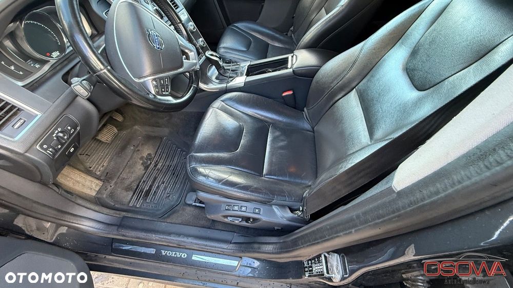 Volvo XC 60 D4 AWD Geartronic Summum - 21