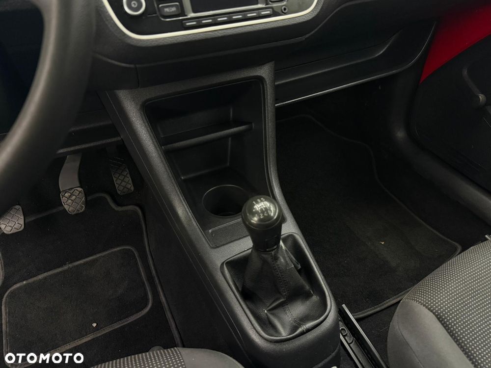 Volkswagen up! - 19