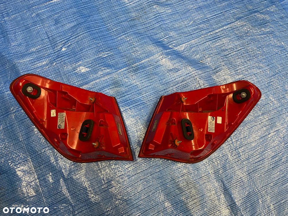 LAMPA TYŁ TYLNA W BŁOTNIK LEWA PRAWA  LEWY PRAWY BMW F01 F02 F04 7182197 7182198 EUROPA  ORYGINAŁ - 8
