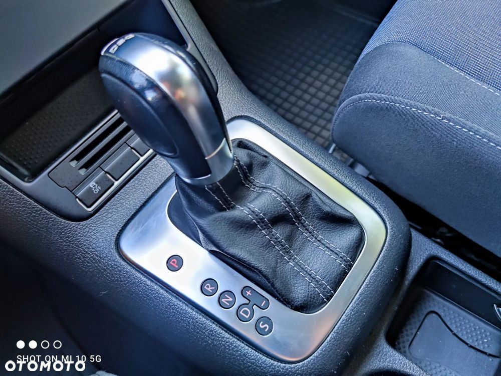 Volkswagen Golf Plus 1.6 TDI Comfortline DSG - 17
