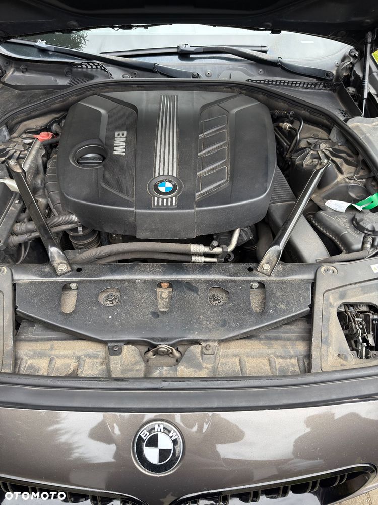 BMW Seria 5 520d - 14