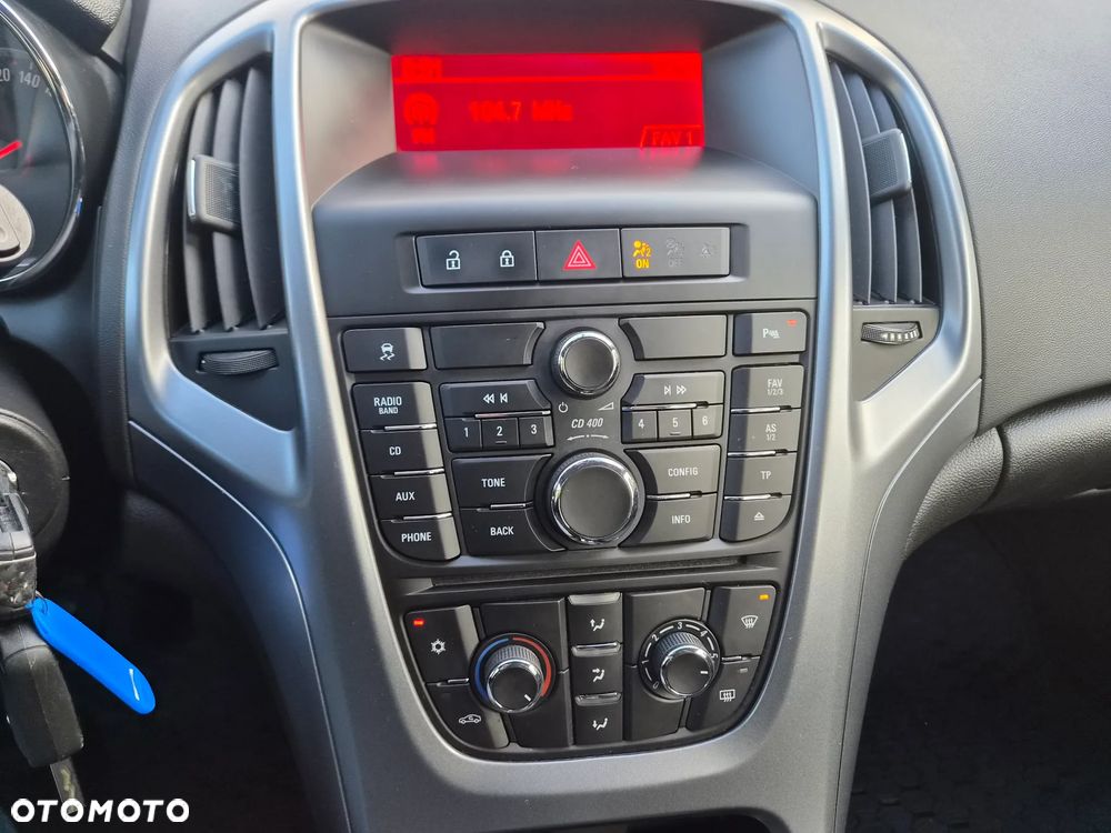 Opel Astra - 18