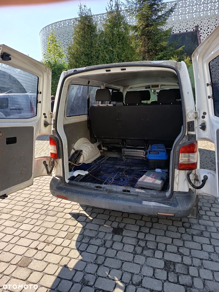 Volkswagen Transporter - 8