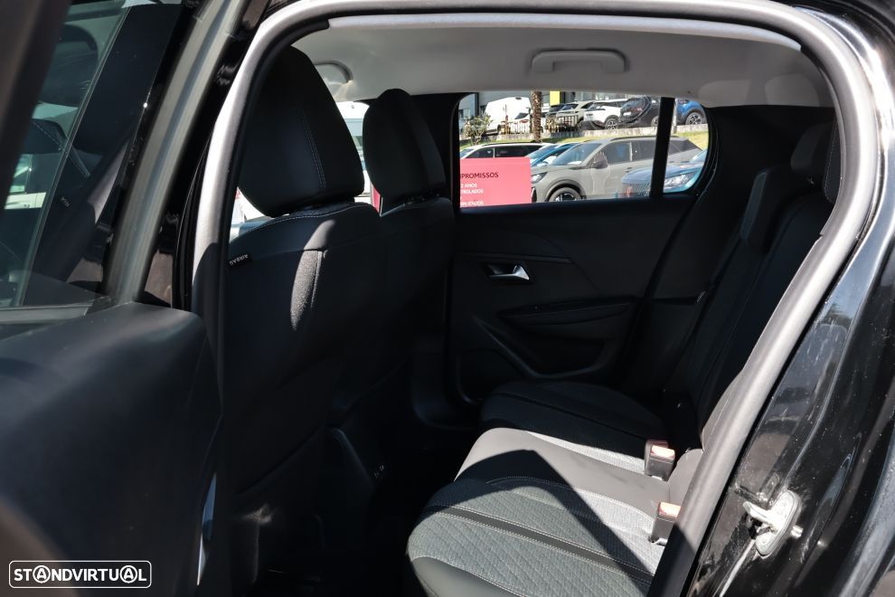 Peugeot 208 1.2 PureTech Allure - 17