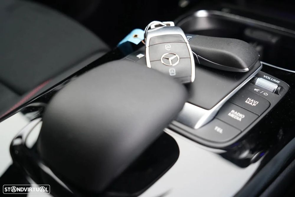 Mercedes-Benz A 250 e 8G-DCT Edition AMG Line - 43