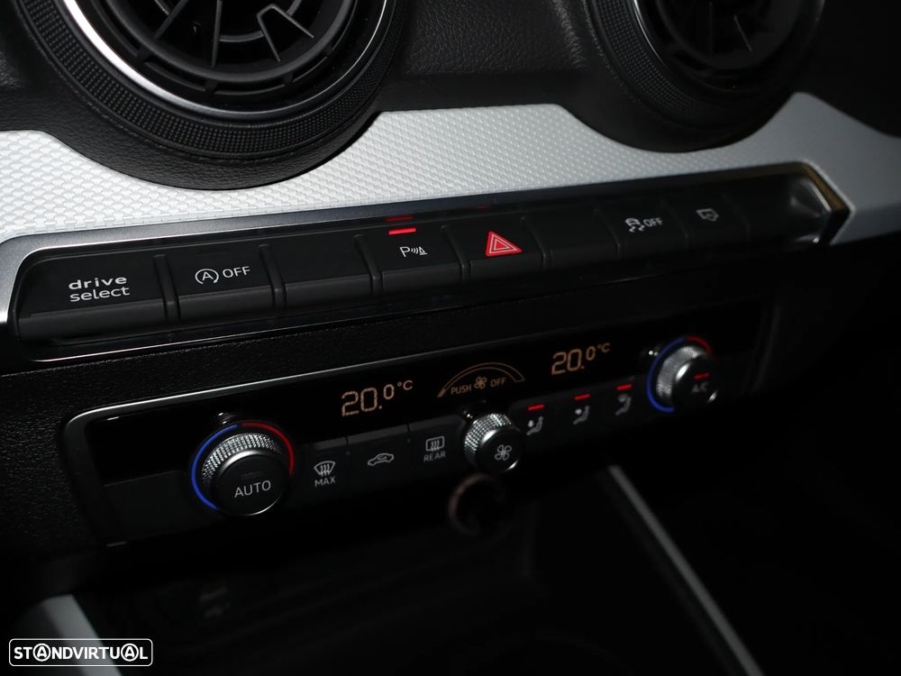 Audi Q2 30 TDI S tronic - 24