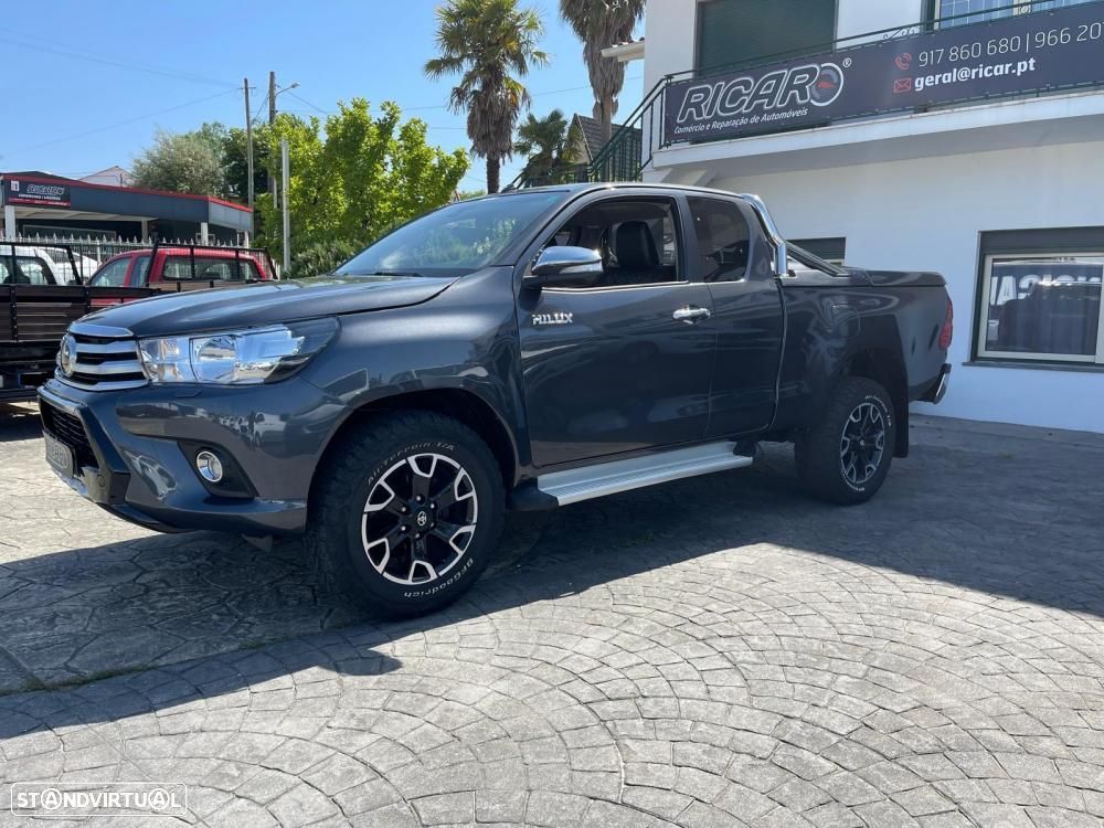 Toyota Hilux HILUX 4X4 2.4 (150CV) - 2