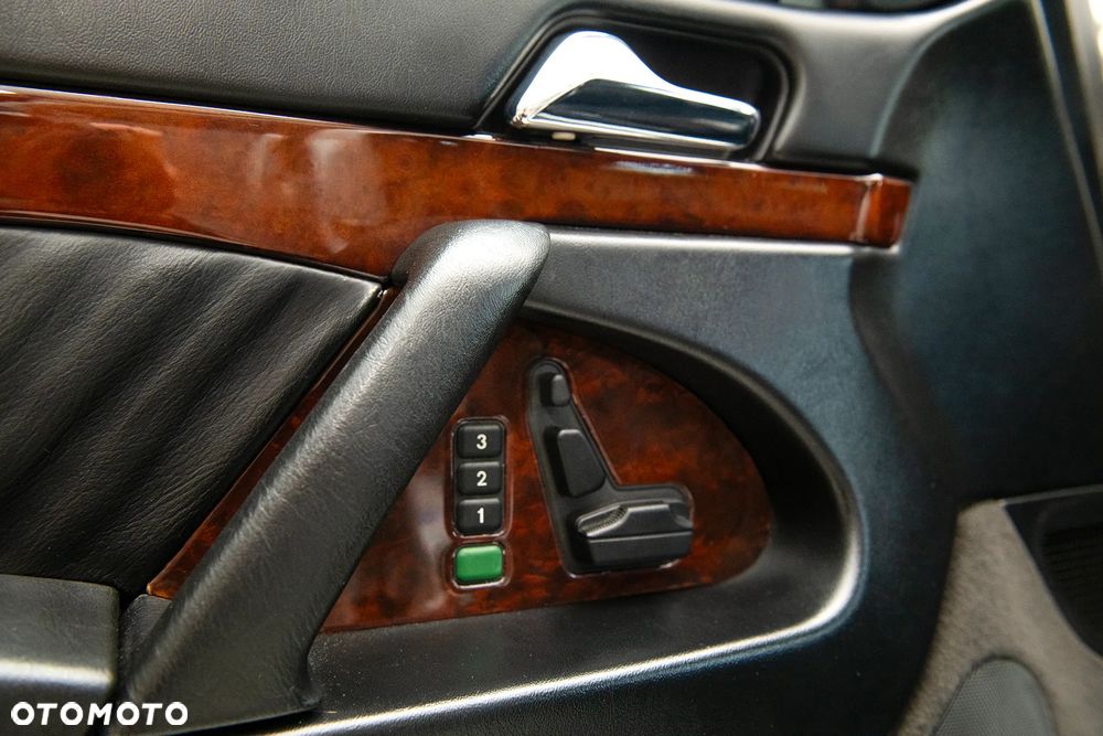 Mercedes-Benz Klasa S - 25