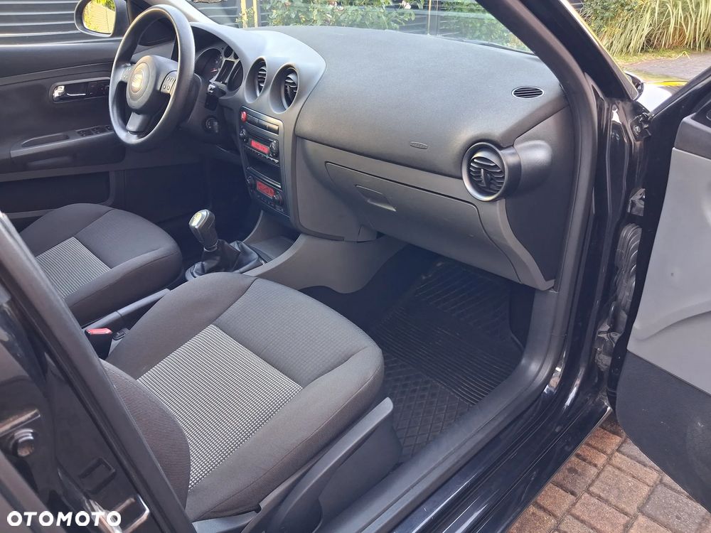 Seat Ibiza 1.4 16V Entry - 8