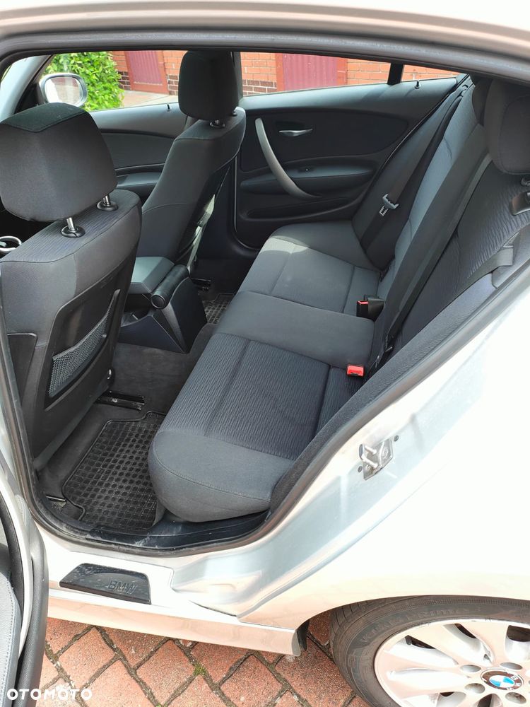 BMW Seria 1 116d - 6