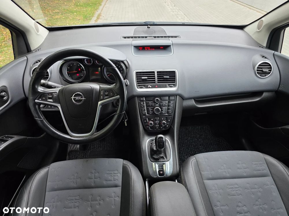 Opel Meriva ver-1-4-t-design-edition - 33