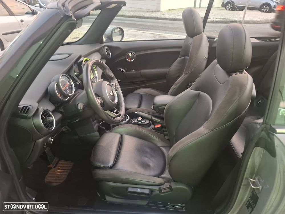 MINI Cabrio Cooper Essential - 9