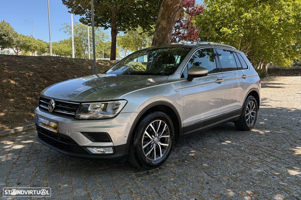 VW Tiguan 1.6 TDI Confortline - 11
