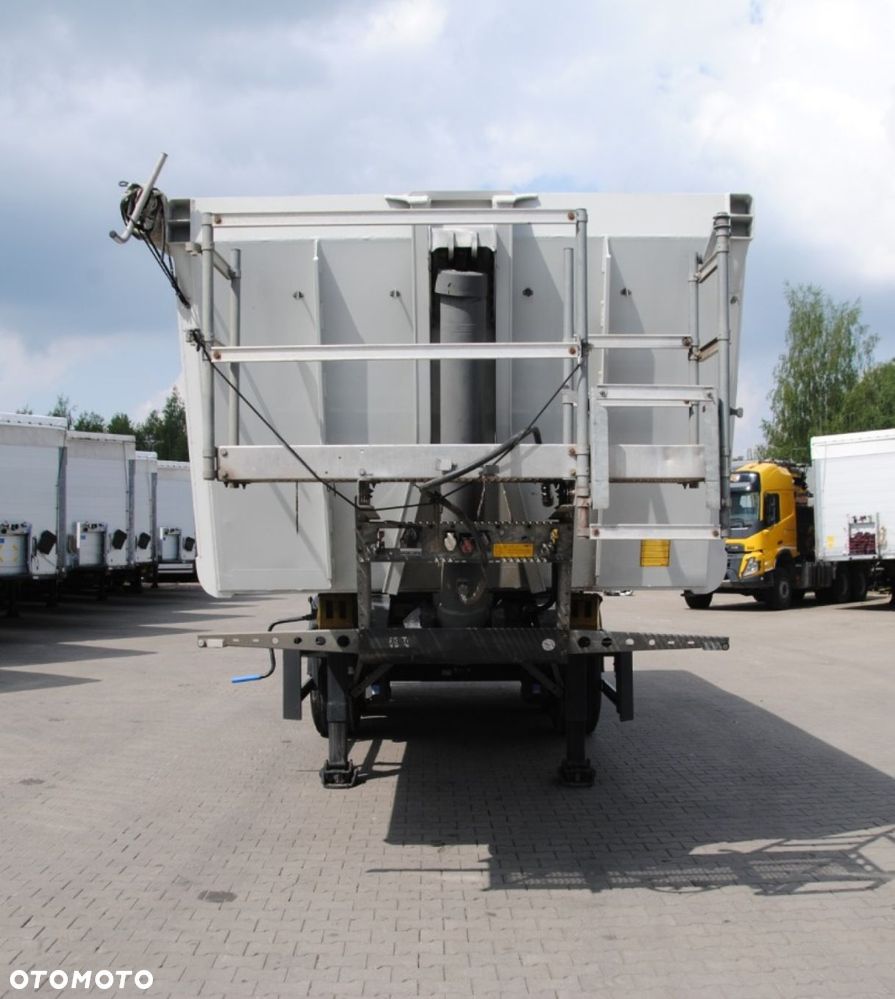 Schmitz Cargobull SCB*S3D / Wywrotka / Podnoszona oś - 8