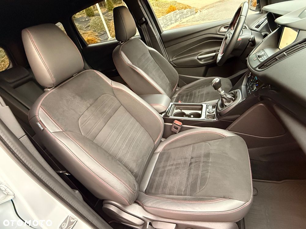 Ford Kuga 1.5 EcoBoost FWD ST-Line ASS GPF - 23