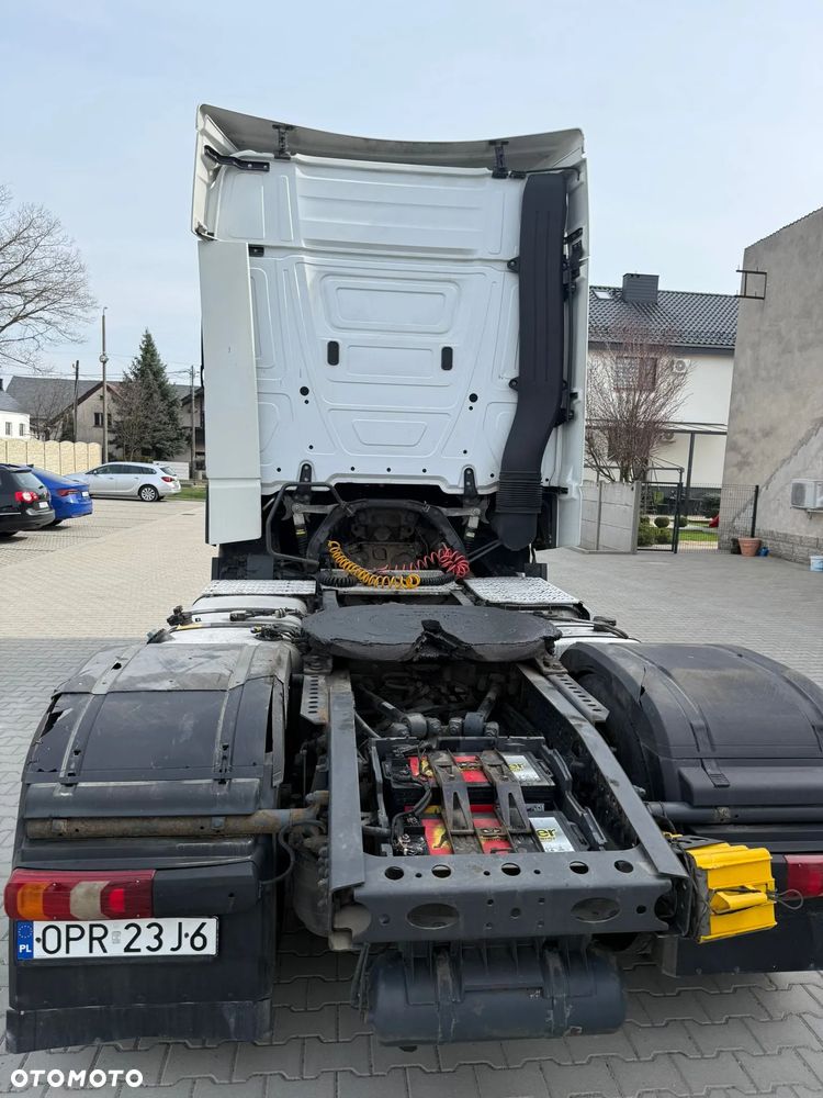 Mercedes-Benz Actros - 7