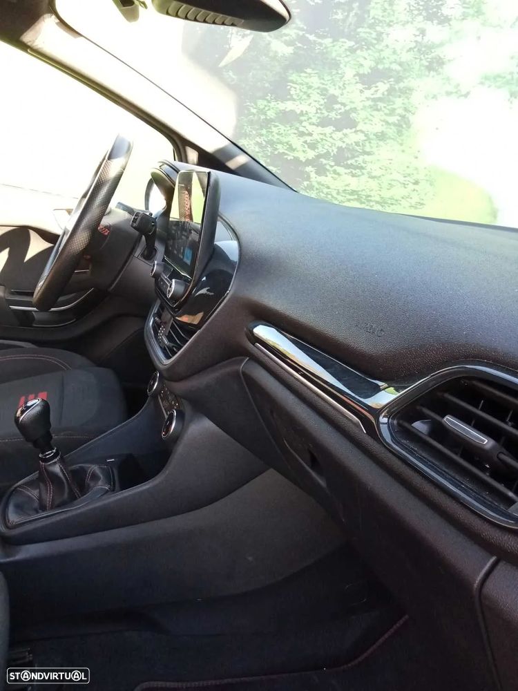Ford Fiesta 1.0 EcoBoost ST-Line - 12