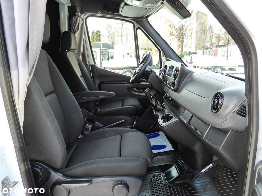 Mercedes-Benz SPRINTER 317 PLANDEKA 8 PALET WEBASTO TEMPOMAT LEDY KLIMATYZACJA  170KM - 39