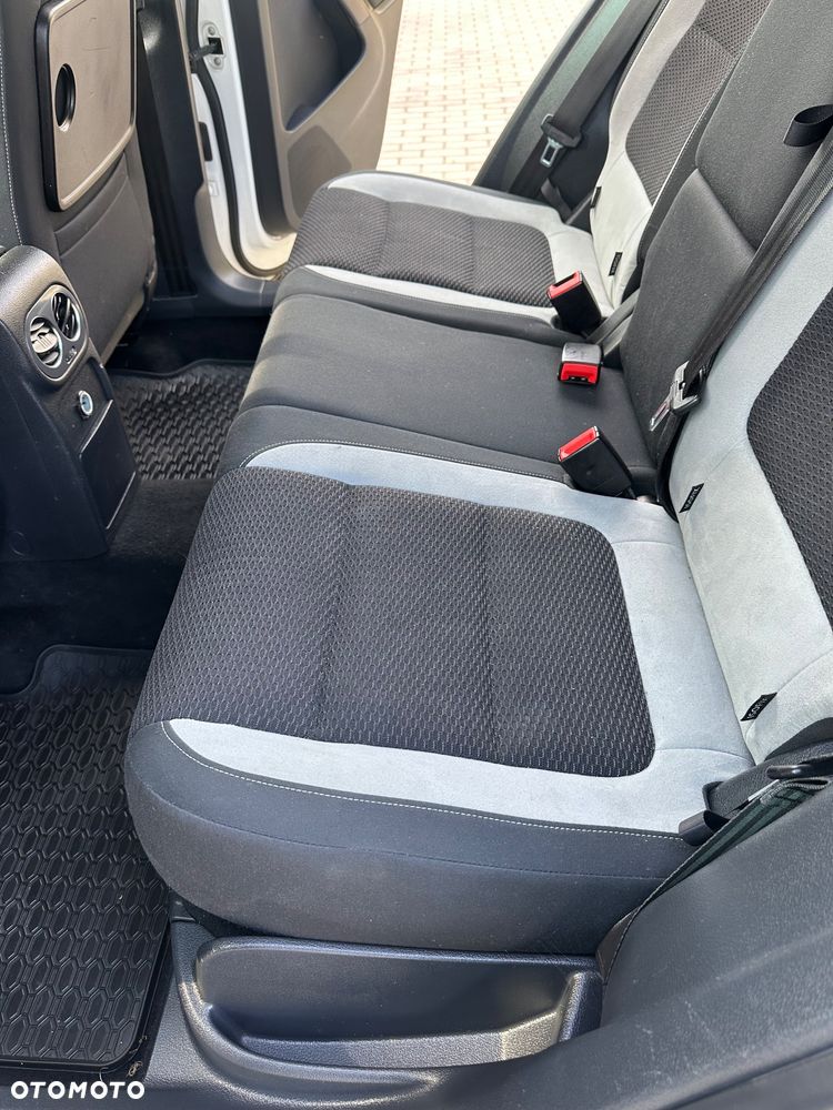 Volkswagen Tiguan - 23