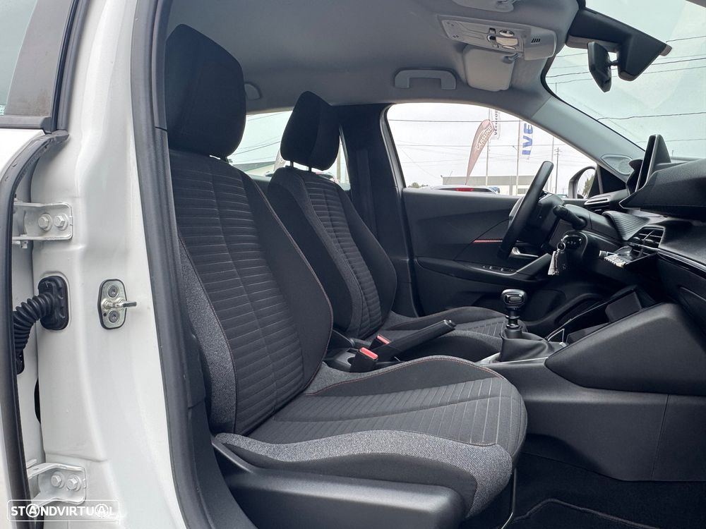 Peugeot 2008 PureTech 130 Active Pack - 20