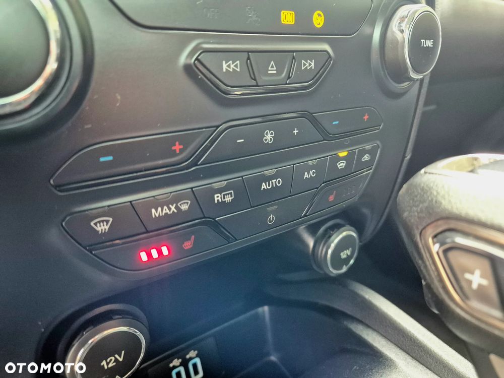Ford Ranger 2.0 EcoBlue 4x4 DC Limited - 24