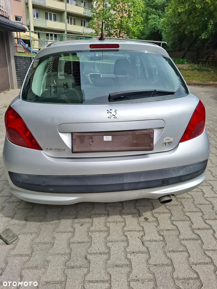 Peugeot 207 - 4