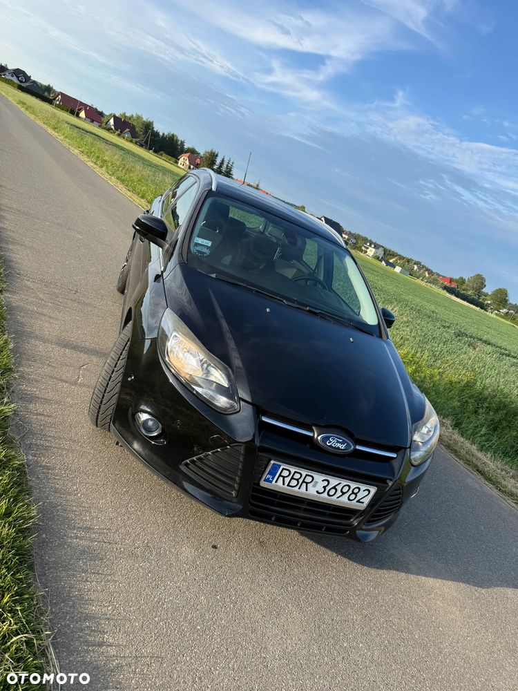 Ford Focus ver-1-6-tdci-dpf-start--stopp--system-champions-edition - 2