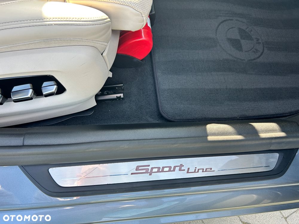BMW Seria 5 530i xDrive Sport Line sport - 25