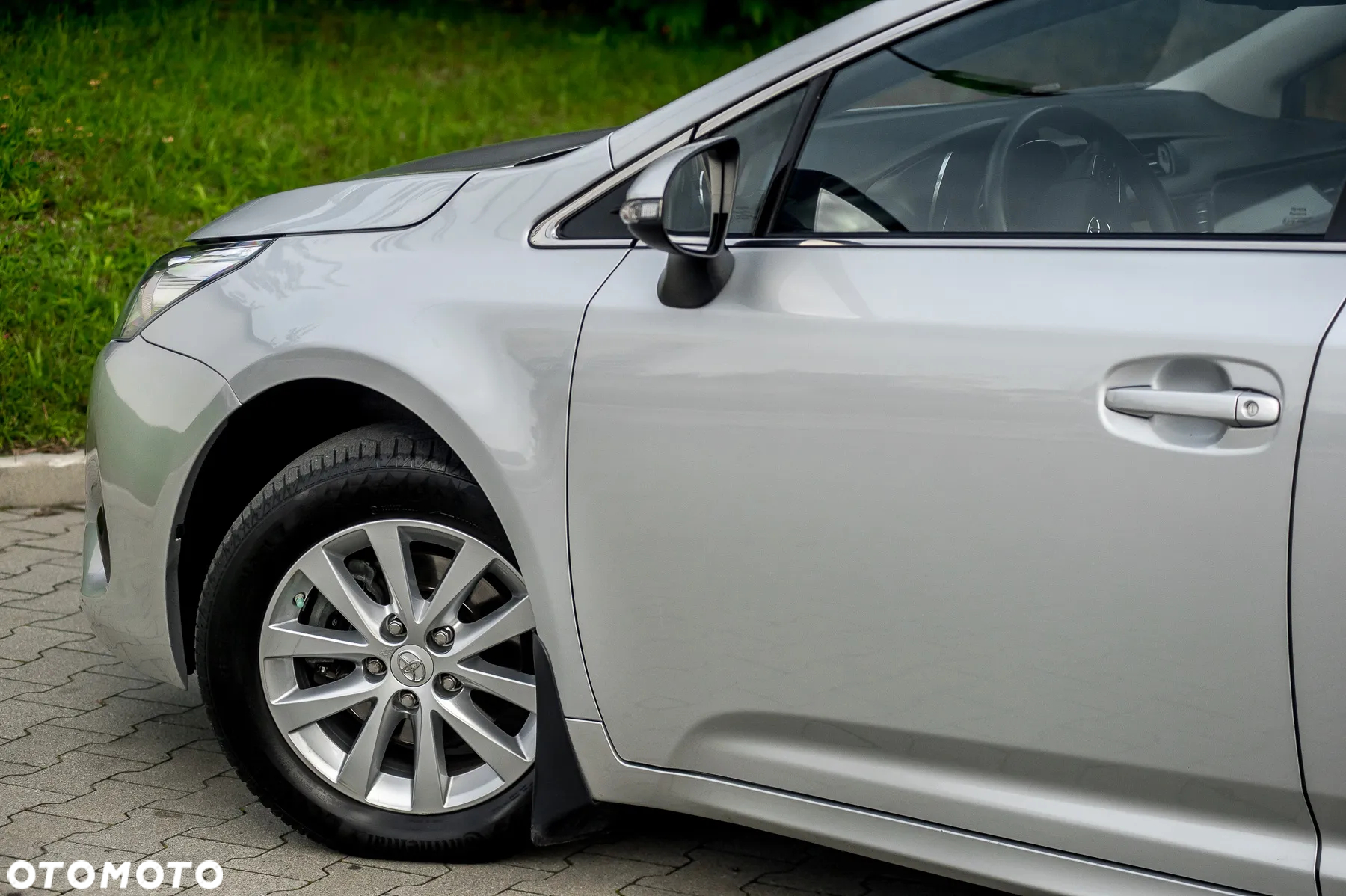 Toyota Avensis 1.8 Premium MS - 8