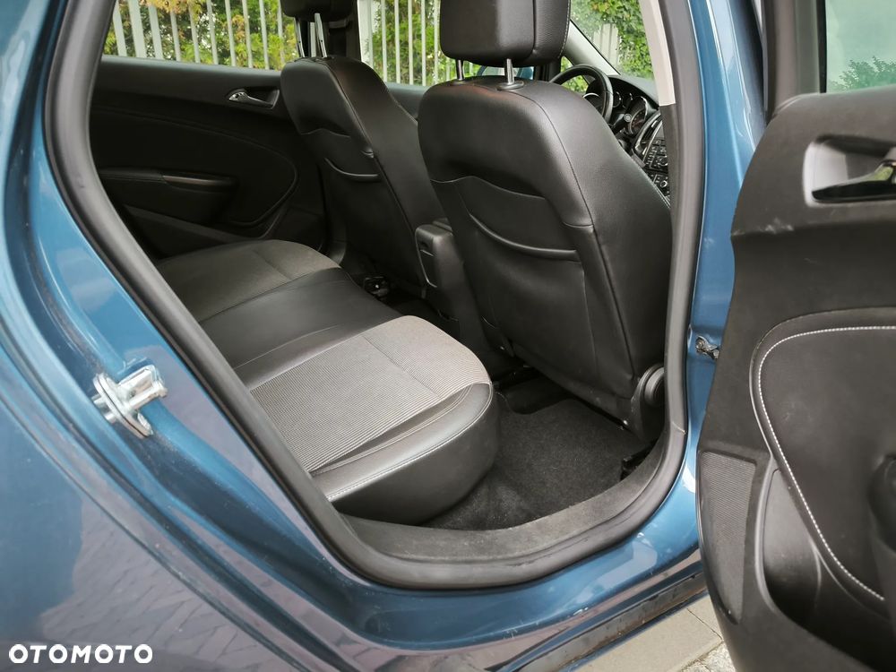 Opel Astra 1.4 Turbo - 21