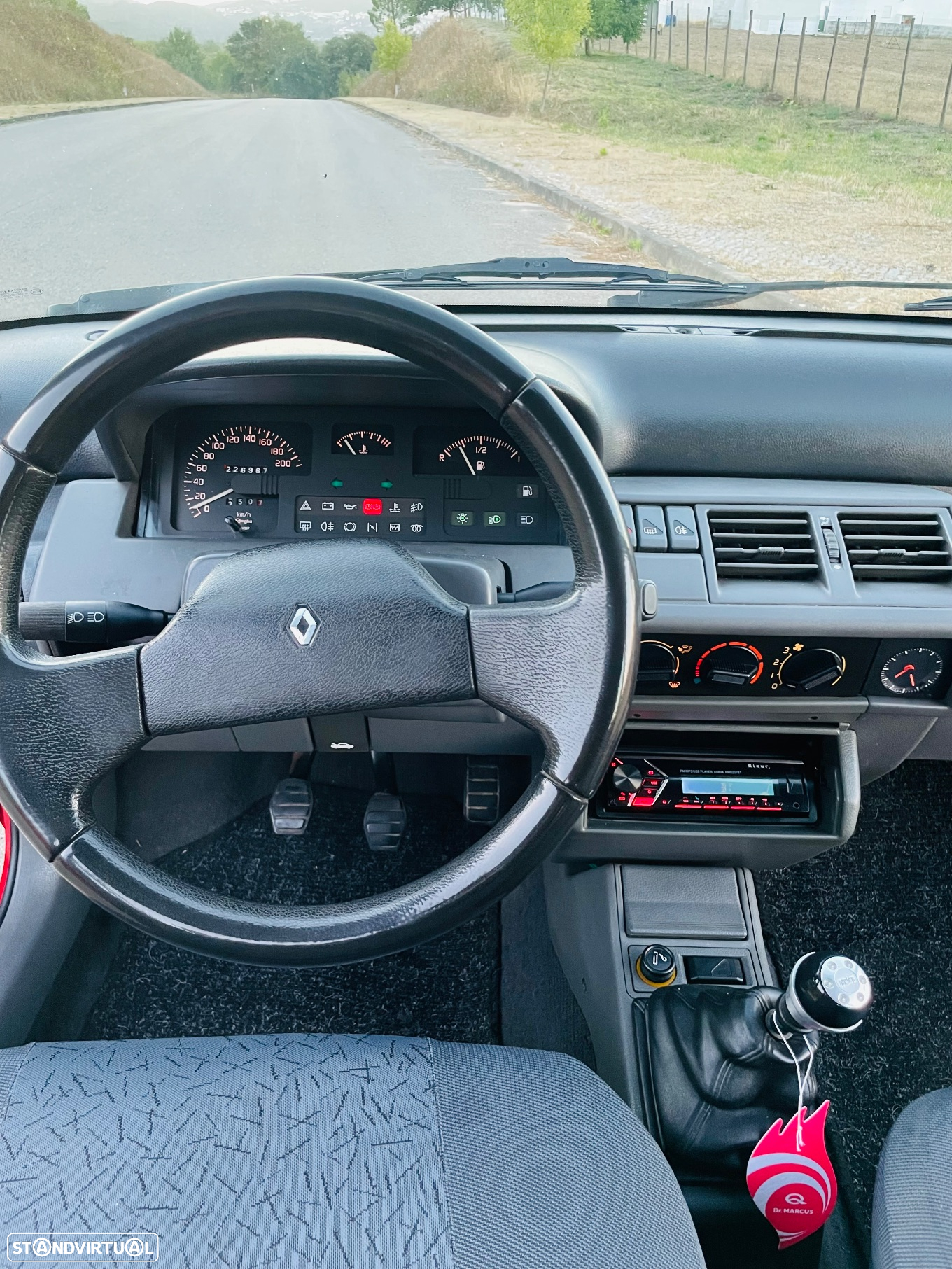 Renault Clio - 14